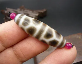 Unique Magic Tibetan Old Oily Agate Turtle Shell Longevity Totem dZi Bead Amulet Talisman Treasure
Unique Magic Tibetan Old Oily Agate Turtle Shell Longevity Totem dZi Bead Amulet Talisman Treasure