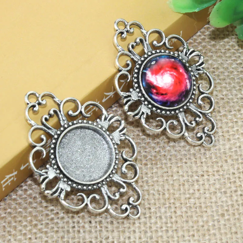 5pcs/lot 18mm Inner Size Zinc alloy Silver Bohemian style Necklace Pendant Cameo Cabochon Base Base Tray Bezel Blank F-020107
5pcs/lot 18mm Inner Size Zinc alloy Silver Bohemian style Necklace Pendant Cameo Cabochon Base Base Tray Bezel Blank F-020107