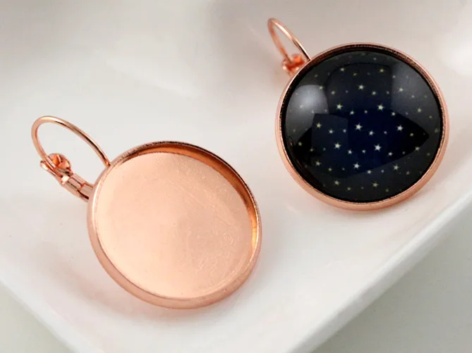 20mm 10pcs Rose Gold Color French Lever Back Earrings Blank/Base,fit 20mm glass cabochons,buttons;earring bezels (L5-16)
20mm 10pcs Rose Gold Color French Lever Back Earrings Blank/Base,fit 20mm glass cabochons,buttons;earring bezels (L5-16)