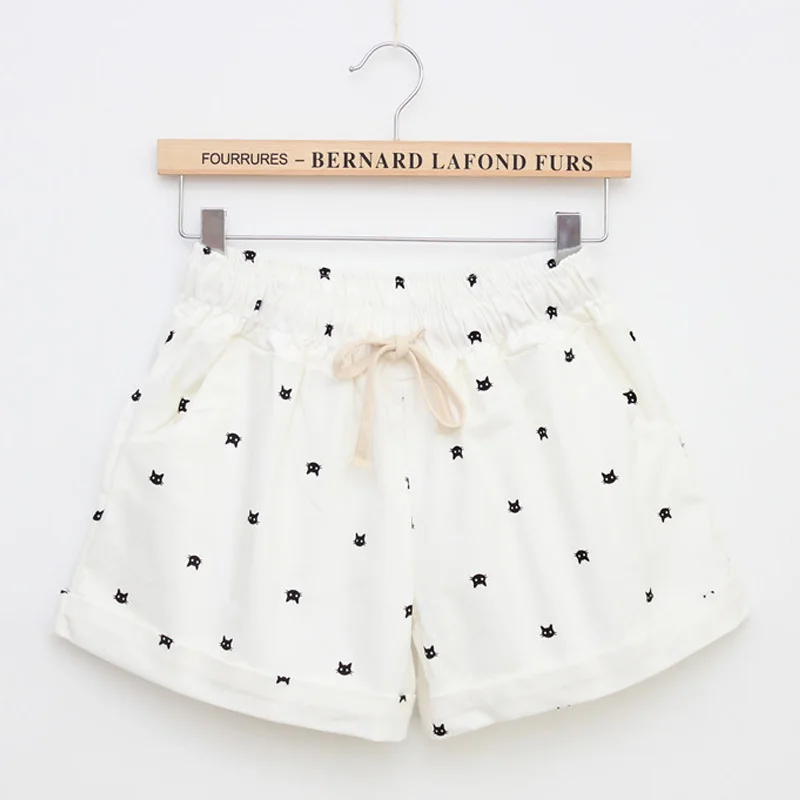 2018 summer women's home casual elastic waist cotton shorts printed cat pumping self-cultivation shorts candy shorts
2018 summer women's home casual elastic waist cotton shorts printed cat pumping self-cultivation shorts candy shorts