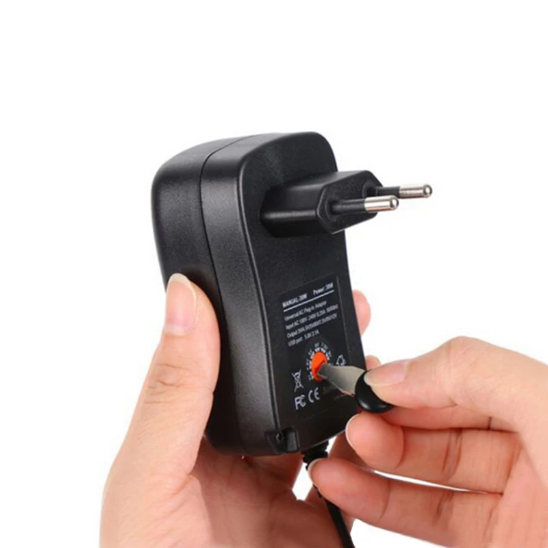 3-12V 12W Adjustable DC Output Power Supply With 6 Models Plug EU US UK Plug 100-240V AC Input 120cm Cable Charger Adapter
3-12V 12W Adjustable DC Output Power Supply With 6 Models Plug EU US UK Plug 100-240V AC Input 120cm Cable Charger Adapter