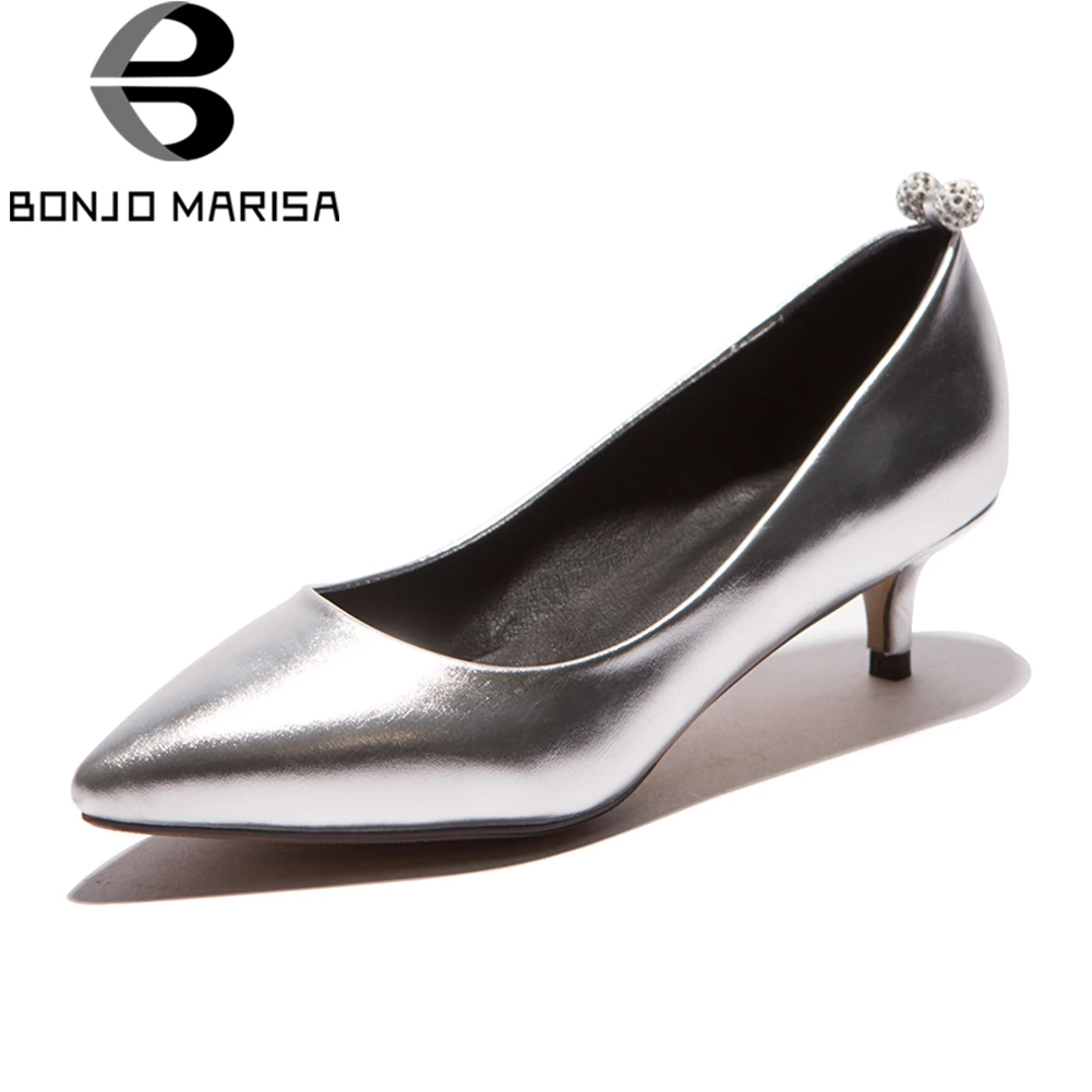 BONJOMARISA 2019 Sexy Metallic Pumps Women Autumn 2019 Pointed Toe Large Size 32-43 Med Heels Shoes Woman Wedding Party
BONJOMARISA 2019 Sexy Metallic Pumps Women Autumn 2019 Pointed Toe Large Size 32-43 Med Heels Shoes Woman Wedding Party