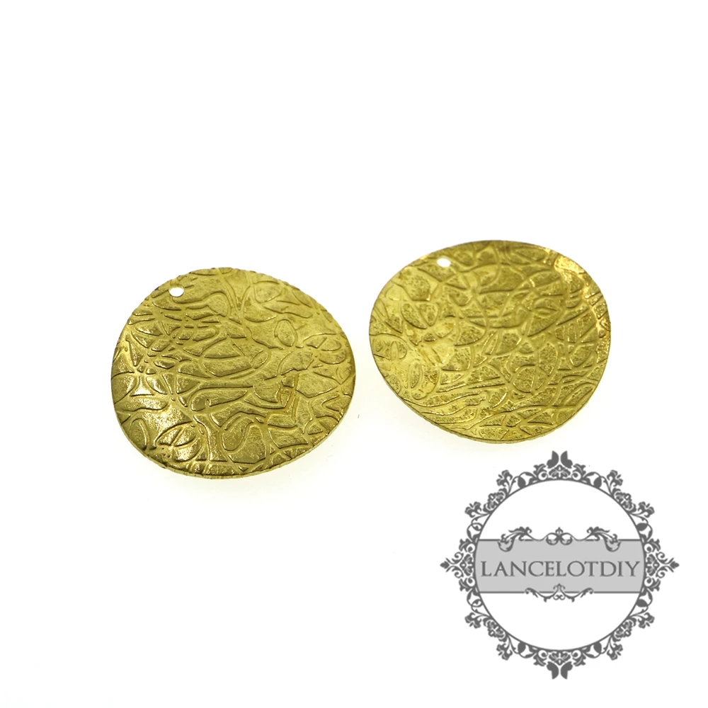 20mm raw brass vintage style flower engraved round plate for DIY pendant charm jewelry supplies 1800318
20mm raw brass vintage style flower engraved round plate for DIY pendant charm jewelry supplies 1800318