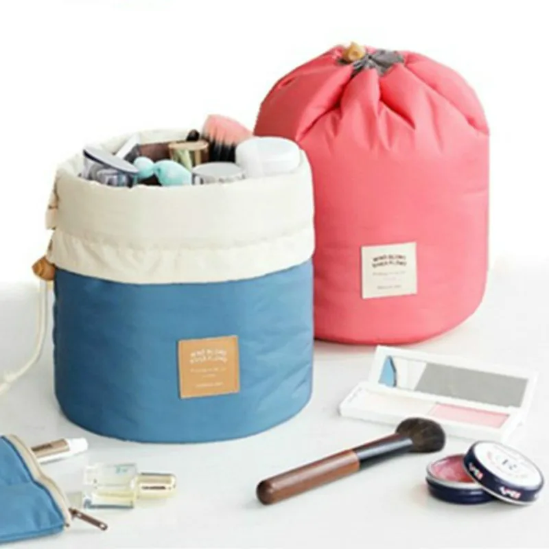 Barrel Shaped Travel Cosmetic Bag Nylon High Capacity Drawstring Elegant Drum Wash Bags Makeup Organizer Storage Bag
Barrel Shaped Travel Cosmetic Bag Nylon High Capacity Drawstring Elegant Drum Wash Bags Makeup Organizer Storage Bag