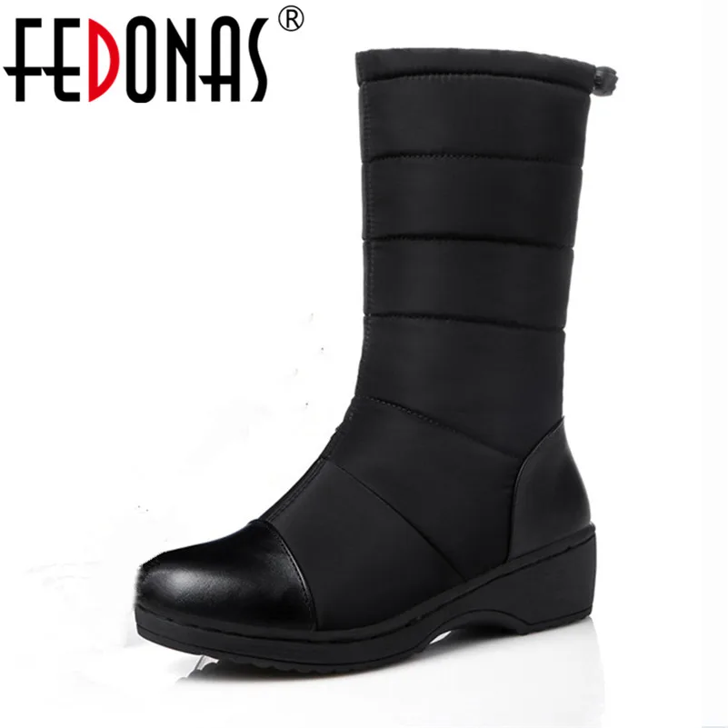 FEDONAS Russia Women Boots Keep Warm Snow Boots Platforms Winter Mid Calf Boots Fashion Solid Color High Shoes Woman White Black
FEDONAS Russia Women Boots Keep Warm Snow Boots Platforms Winter Mid Calf Boots Fashion Solid Color High Shoes Woman White Black