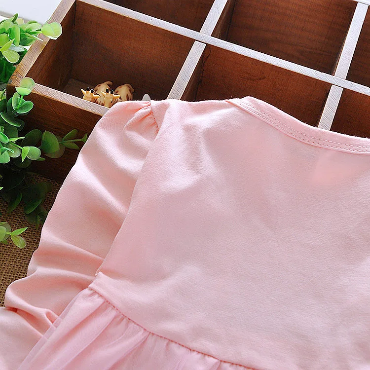 2294122698_146938168