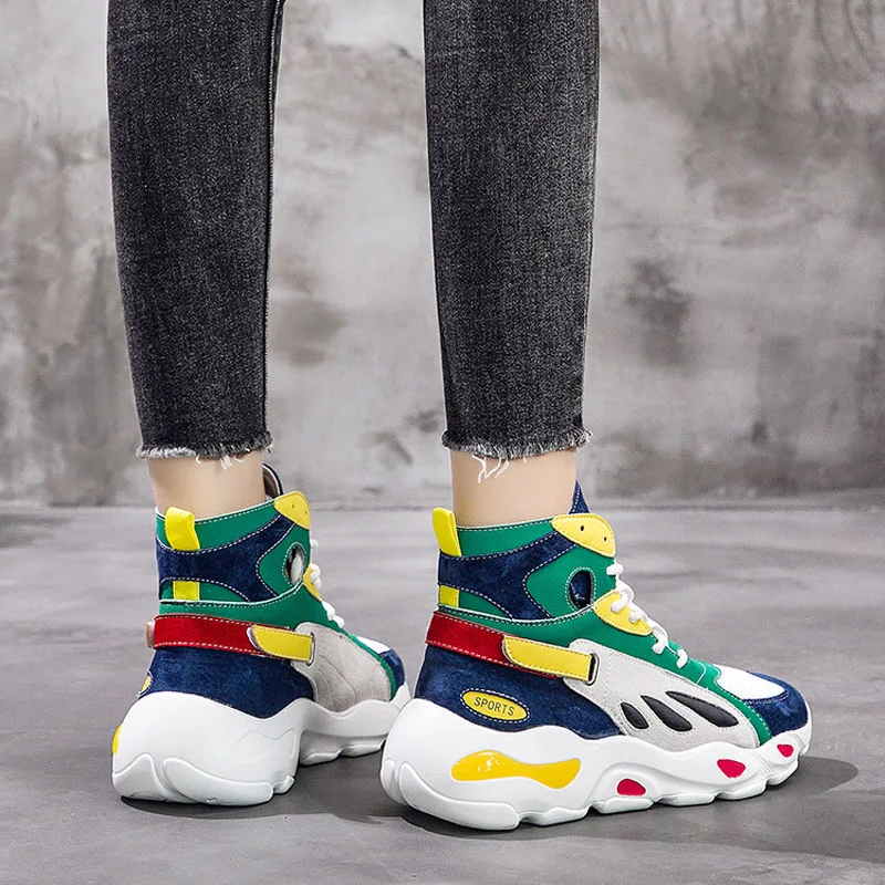 Lady chaussure Casual White Shoes Women Sneaker High Top Leisure Platform Shoes Retro Brand footware Cross-tied zapatos de mujer
Lady chaussure Casual White Shoes Women Sneaker High Top Leisure Platform Shoes Retro Brand footware Cross-tied zapatos de mujer