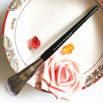 1pcs High Quality Oblique Loose Powder Makeup Brush Blush Mixed Facial beauty tools Hairline makeup brush
1pcs High Quality Oblique Loose Powder Makeup Brush Blush Mixed Facial beauty tools Hairline makeup brush