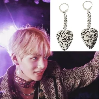 KPOP DNA Korean QUMORAIN Bangtan Boys Album Wings V Pick Stud Earrings K-pop Jewelry Accessories For Mens And Womens Earring
KPOP DNA Korean QUMORAIN Bangtan Boys Album Wings V Pick Stud Earrings K-pop Jewelry Accessories For Mens And Womens Earring