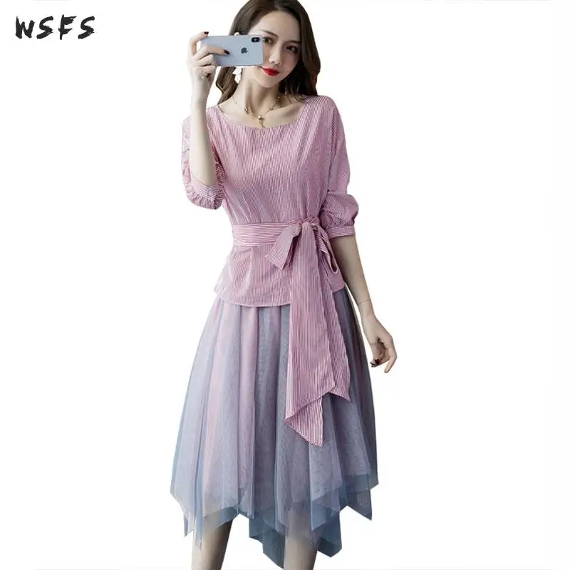 2 Pieces Set Summer Pink Striped Oneck Half Sleeve Bow Tops Womens Dress Bodycon Mesh Asymmetrical Skirt Sexy Party Ladies Dress
2 Pieces Set Summer Pink Striped Oneck Half Sleeve Bow Tops Womens Dress Bodycon Mesh Asymmetrical Skirt Sexy Party Ladies Dress