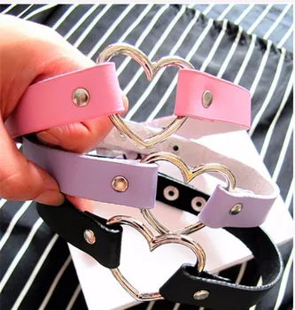 1 Pcs Classic Vintage Necklace Punk Rock Dark Harajuku Double heart Pendants Leather Collar Choker Necklace for Women Gift
1 Pcs Classic Vintage Necklace Punk Rock Dark Harajuku Double heart Pendants Leather Collar Choker Necklace for Women Gift