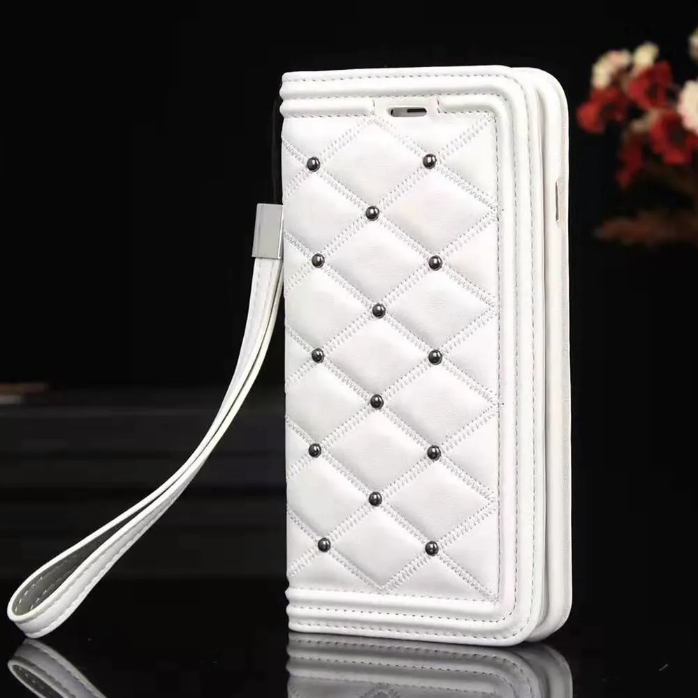Luxury Businss Rivet Leather texture Wallet Card Holder Lanyard Phone Case For iPhone 8 7 6S 6 Plus X XS MAX XR Woman back Funda
Luxury Businss Rivet Leather texture Wallet Card Holder Lanyard Phone Case For iPhone 8 7 6S 6 Plus X XS MAX XR Woman back Funda