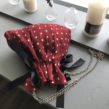 Summer new fashion bag woman retro wave point single shoulder bag pump belt canvas messenger crossarm chain Bucket Chiffon bag
Summer new fashion bag woman retro wave point single shoulder bag pump belt canvas messenger crossarm chain Bucket Chiffon bag