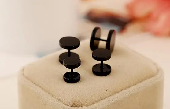 ED 0349 2018 hot selling stars with men's black earrings single boy girl dumbbell earrings most beautiful gift factory direct
ED 0349 2018 hot selling stars with men's black earrings single boy girl dumbbell earrings most beautiful gift factory direct