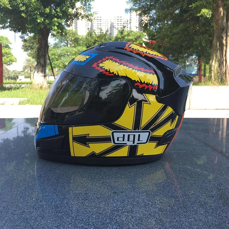 2018 New arrival motorcycle helmet in four seasons full face helmet casing wrestling helmet Earth spray paint summer helmet fast
2018 New arrival motorcycle helmet in four seasons full face helmet casing wrestling helmet Earth spray paint summer helmet fast