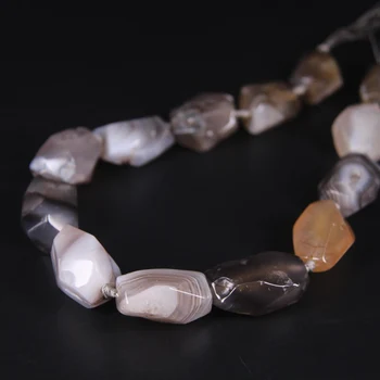15.5"/strand Natural Botswana Agates Faceted Nugget Loose Beads,Lace Agates Tumbled Stone Nugget Pendants Charms Jewelry Making
15.5"/strand Natural Botswana Agates Faceted Nugget Loose Beads,Lace Agates Tumbled Stone Nugget Pendants Charms Jewelry Making