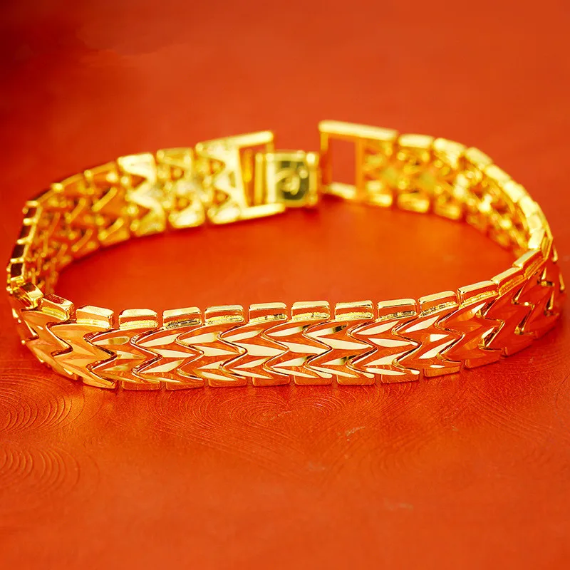 High Quality W Pattern Watch Band Bracelet 18K Gold Trendy Jewelry Womens Wrist Chain Bangle
High Quality W Pattern Watch Band Bracelet 18K Gold Trendy Jewelry Womens Wrist Chain Bangle