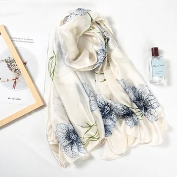 2019 spring explosions hot wild simple sun protection leisure 180*90cm silk chain printing silk fashion scarf
2019 spring explosions hot wild simple sun protection leisure 180*90cm silk chain printing silk fashion scarf