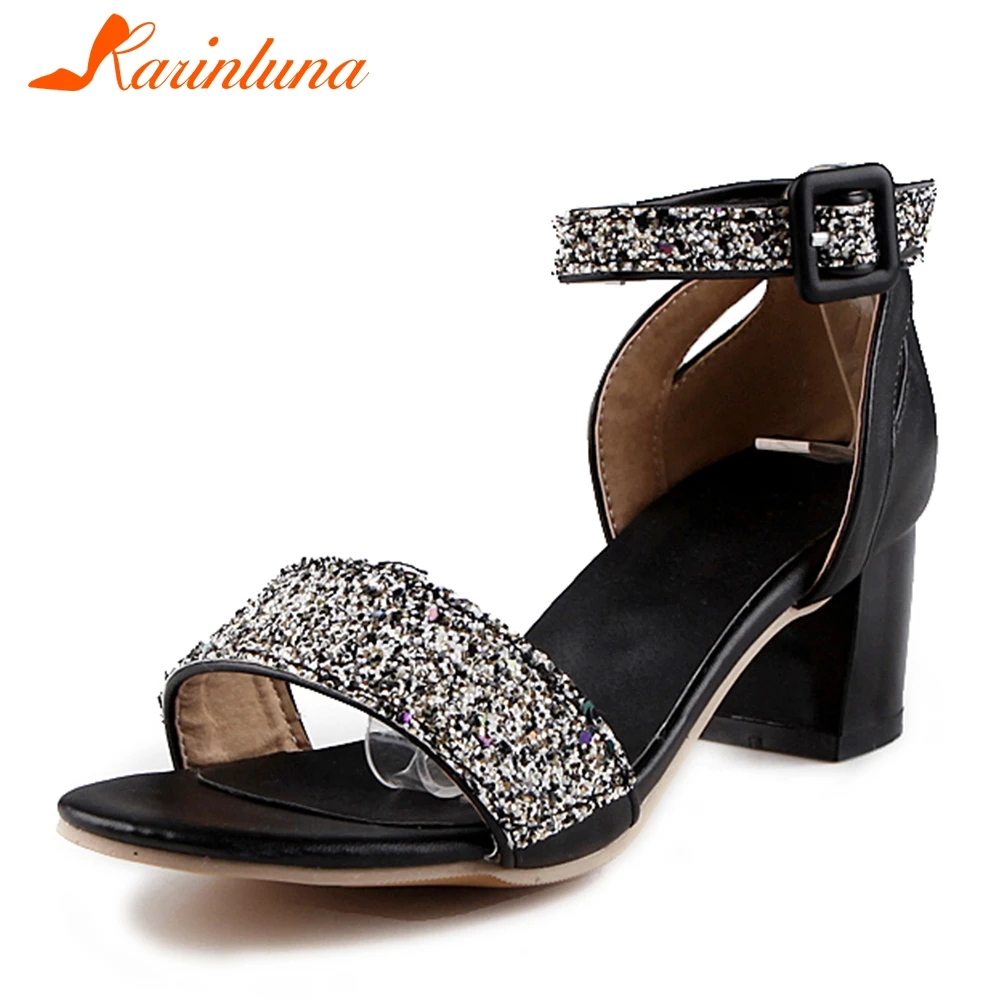 KARINLUNA 2019 New Fashion Bling Summer Ankel Strap Cover Med Heels Sandals Woman Shoes Women Large Size 31-43
KARINLUNA 2019 New Fashion Bling Summer Ankel Strap Cover Med Heels Sandals Woman Shoes Women Large Size 31-43