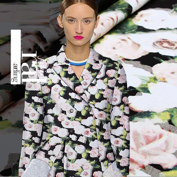 2017 the concept of fashion printing 3D rose flowers stretch cotton twill stereo wrong shadow cloth new spring
2017 the concept of fashion printing 3D rose flowers stretch cotton twill stereo wrong shadow cloth new spring