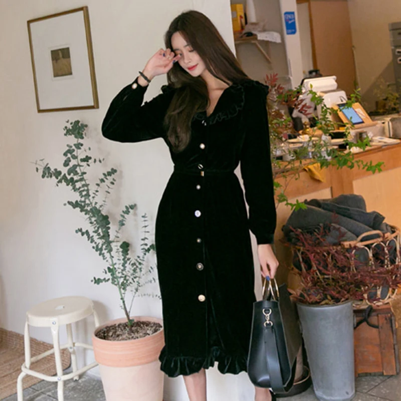 Women Long Dress Turn-down Collar Ruffles Female Vestidos femme Elegant Slim Waist Winter Dress Vintage Single Breasted Velvet
Women Long Dress Turn-down Collar Ruffles Female Vestidos femme Elegant Slim Waist Winter Dress Vintage Single Breasted Velvet