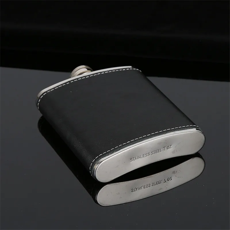 2018 bpa free 5/6/7/8/9oz Moscow whisky flagon 04Stainless steel alcohol hip flask PU leather wrapping
2018 bpa free 5/6/7/8/9oz Moscow whisky flagon 04Stainless steel alcohol hip flask PU leather wrapping