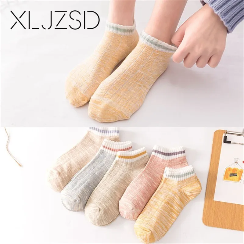 XLJZSD 5pair/bag 2019 New Arrival Retro National Style Pachytene Easy Matching Boat Socks Ankle Women Fashion Cotton XZW009
XLJZSD 5pair/bag 2019 New Arrival Retro National Style Pachytene Easy Matching Boat Socks Ankle Women Fashion Cotton XZW009