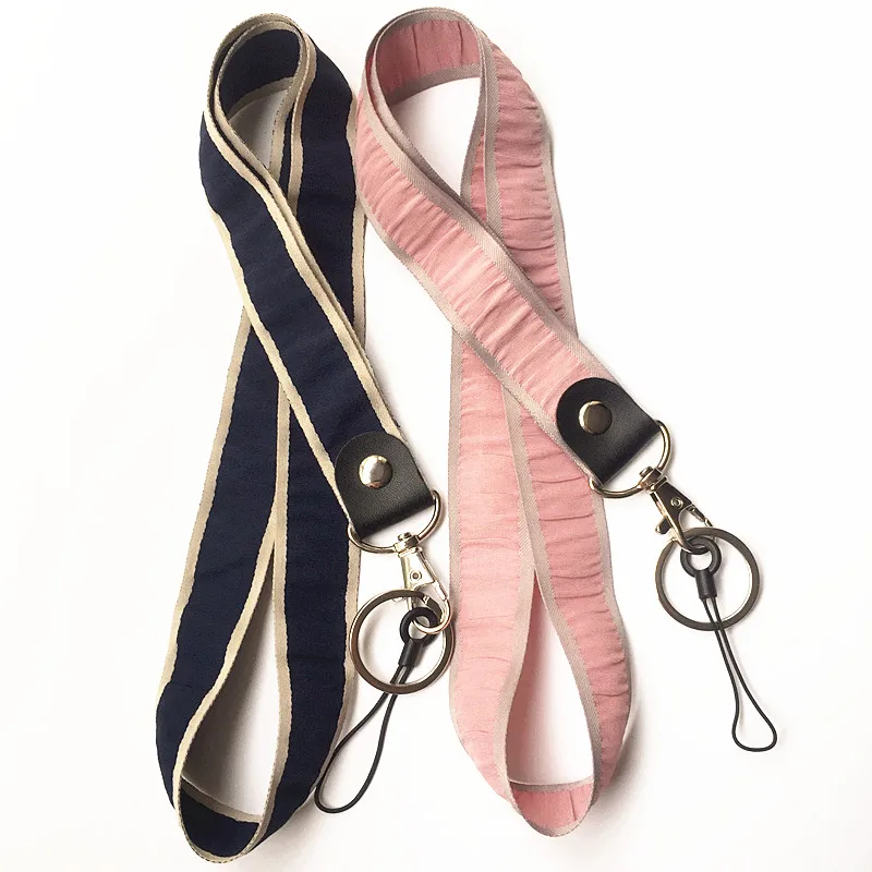 2Pcs 2.5cm width Handmade crinkled Fabric neck lanyard and wrist strap with string and keyring
2Pcs 2.5cm width Handmade crinkled Fabric neck lanyard and wrist strap with string and keyring