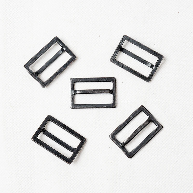 WW2 US ARMY BUCKLE EQUIPMENT ACCESSORIES BAG FITTINGS STRAP BUCKLE REPLICA 2 pcs style 1
WW2 US ARMY BUCKLE EQUIPMENT ACCESSORIES BAG FITTINGS STRAP BUCKLE REPLICA 2 pcs style 1