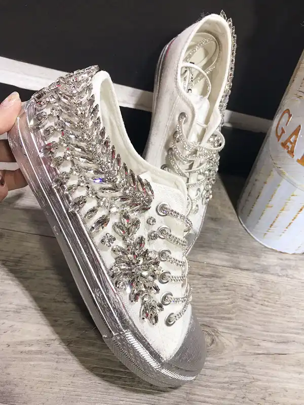 sapato costurado a mão