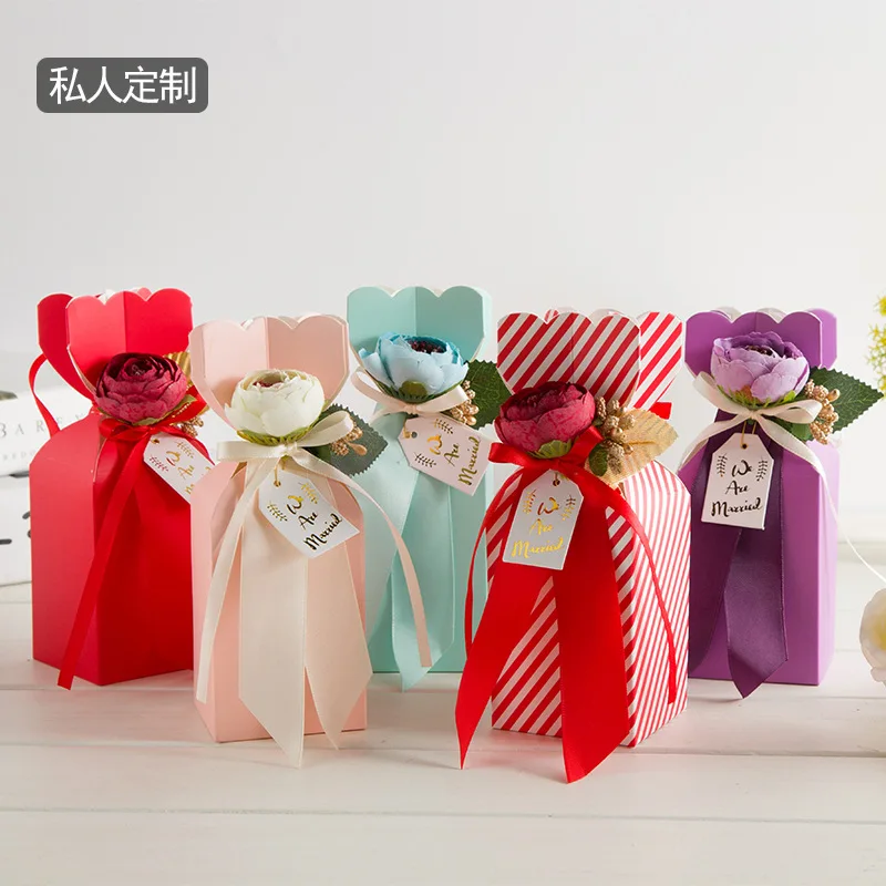 2017 new design Elegant favor Box ,Paperboard candy gift bags for wedding birthday party guests Originality Gift Bag
2017 new design Elegant favor Box ,Paperboard candy gift bags for wedding birthday party guests Originality Gift Bag