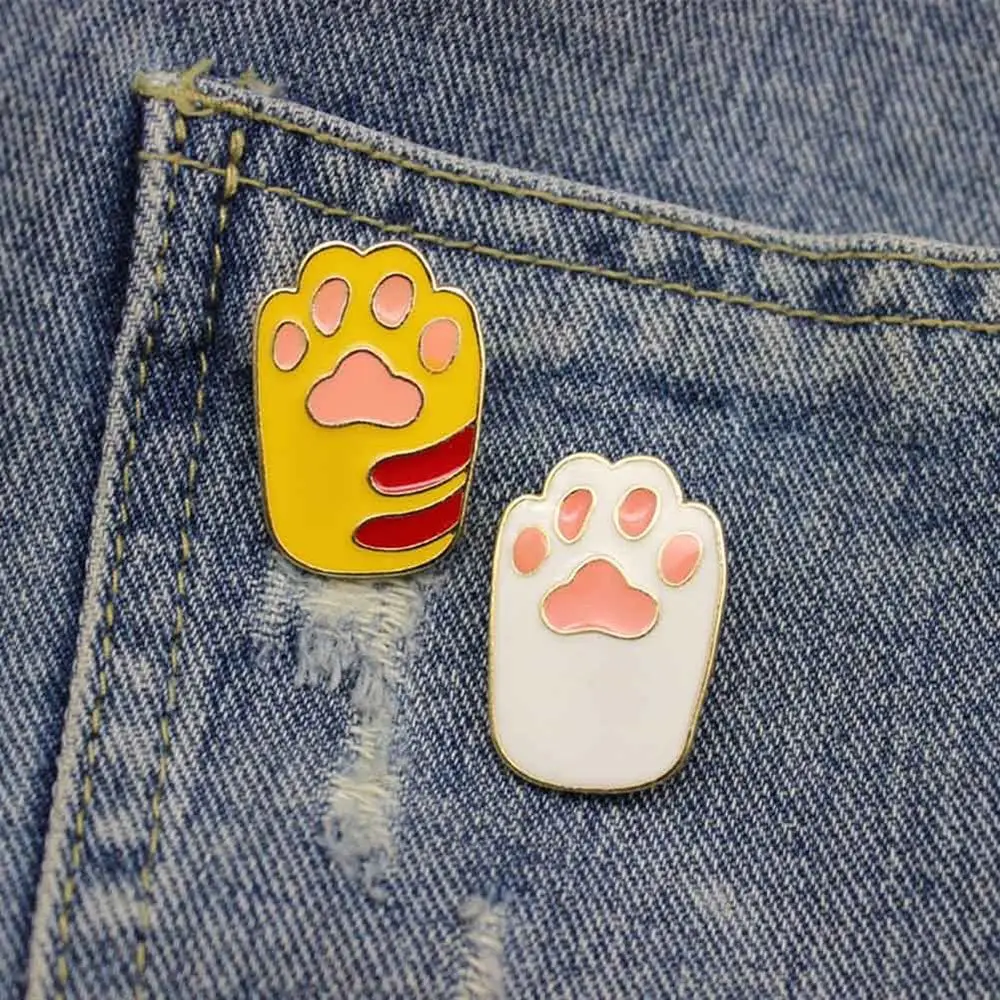 2018 Cute Pink Dog Paw Cat Claw Brooch Lovely Pet Enamel Pin Shirt Backpack Personality Accessories Friends and Children's Gift
2018 Cute Pink Dog Paw Cat Claw Brooch Lovely Pet Enamel Pin Shirt Backpack Personality Accessories Friends and Children's Gift