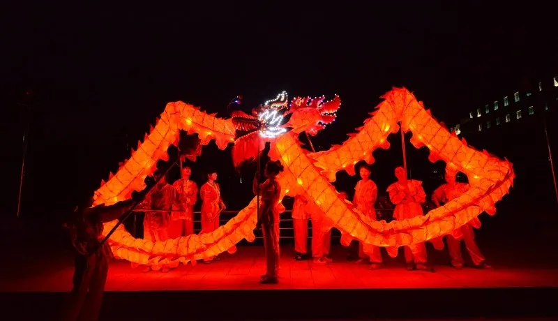 18M 10 adult illuminant red CHINESE DRAGON DANCE cloth dragon Folk Festival Celebration Costume 10 adult to play loong lantern
18M 10 adult illuminant red CHINESE DRAGON DANCE cloth dragon Folk Festival Celebration Costume 10 adult to play loong lantern