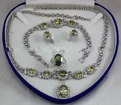 Charming!Peridot Inlay Link Bracelet earrings Ring Necklace Set18K gold plated watch wholesale Quartz stone CZ crystal (A0503)
Charming!Peridot Inlay Link Bracelet earrings Ring Necklace Set18K gold plated watch wholesale Quartz stone CZ crystal (A0503)