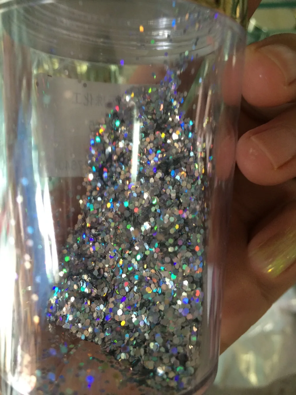 Holographic Laser Sliver Solvent Resistant Glitter for Nail Polish and Other DIY decoration
Holographic Laser Sliver Solvent Resistant Glitter for Nail Polish and Other DIY decoration