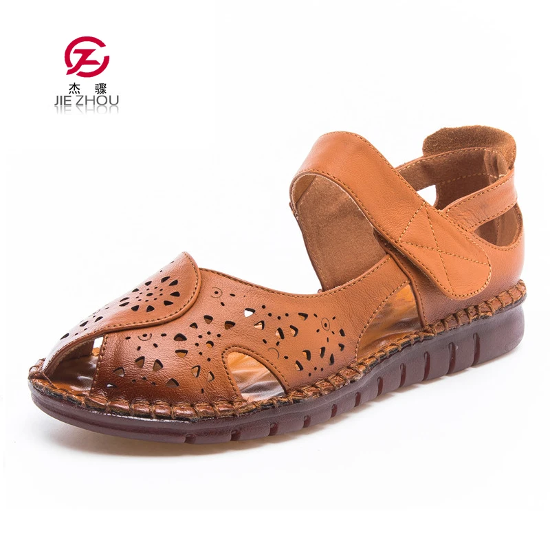 Summer Women's Sandals Genuine Leather Flats Mother Sandals Female Comfortable Soft Hollow-out Peep-Toe Women's shoes
Summer Women's Sandals Genuine Leather Flats Mother Sandals Female Comfortable Soft Hollow-out Peep-Toe Women's shoes