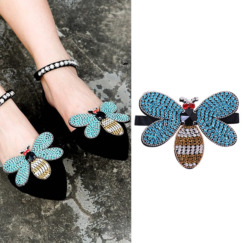 1 Pair BEE Crystal Decorations Shoes Clips for High Heels Shoes Manual DIY Shoe Decorations Wedding Party Shoes Accessories
1 Pair BEE Crystal Decorations Shoes Clips for High Heels Shoes Manual DIY Shoe Decorations Wedding Party Shoes Accessories