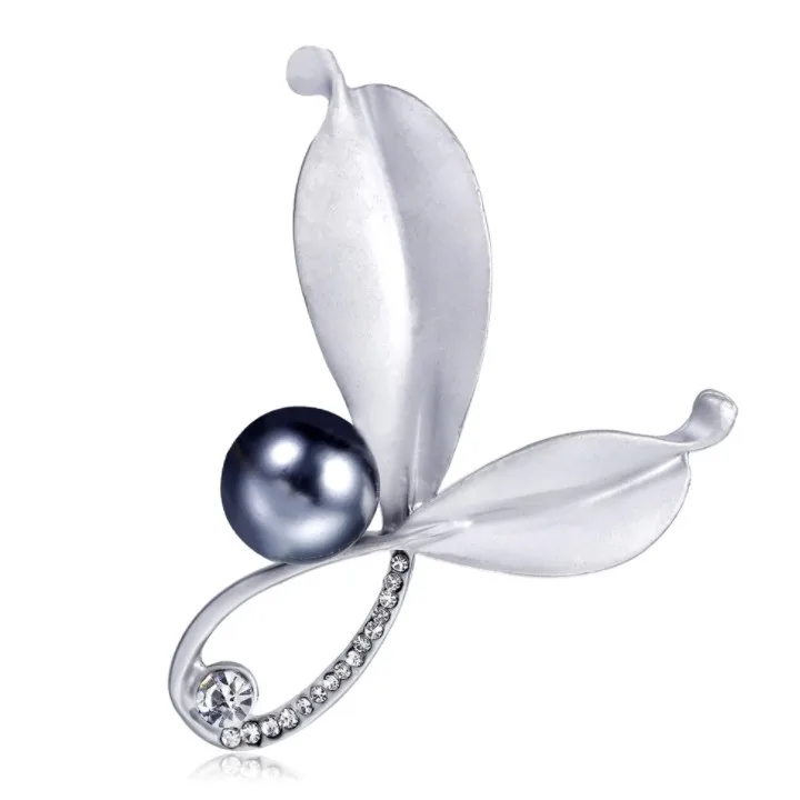 European fashion retro palace leaves pearl brooch corsage Crystal From Swarovskis 2 Colors Matte temperament crystal suit pins
European fashion retro palace leaves pearl brooch corsage Crystal From Swarovskis 2 Colors Matte temperament crystal suit pins