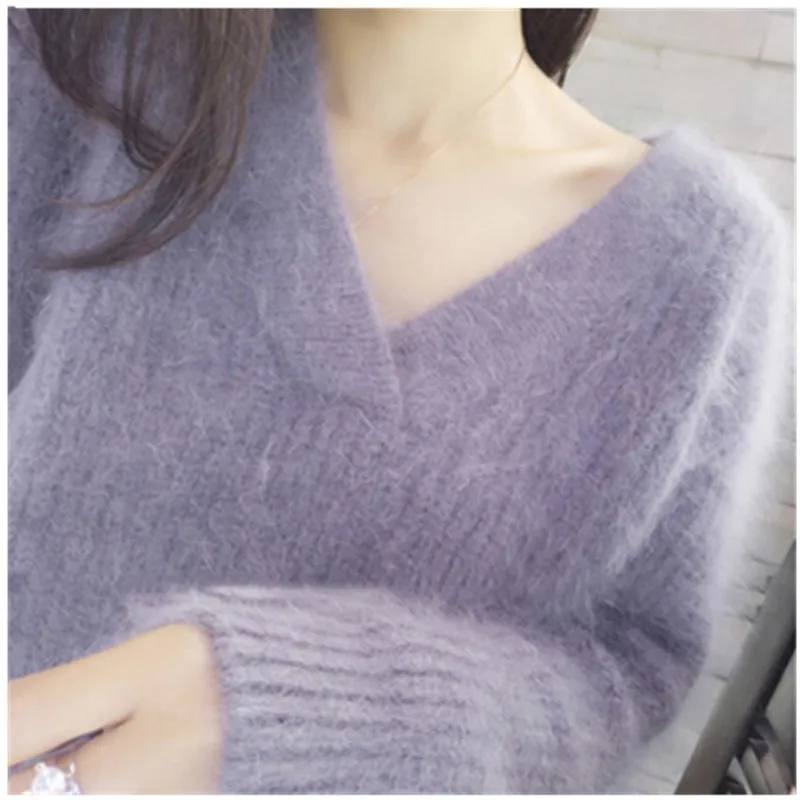 SMTHMA 2019 autumn and winter Korean version Loose v-neck Mohair sweater women thick warm water velvet sweater
SMTHMA 2019 autumn and winter Korean version Loose v-neck Mohair sweater women thick warm water velvet sweater