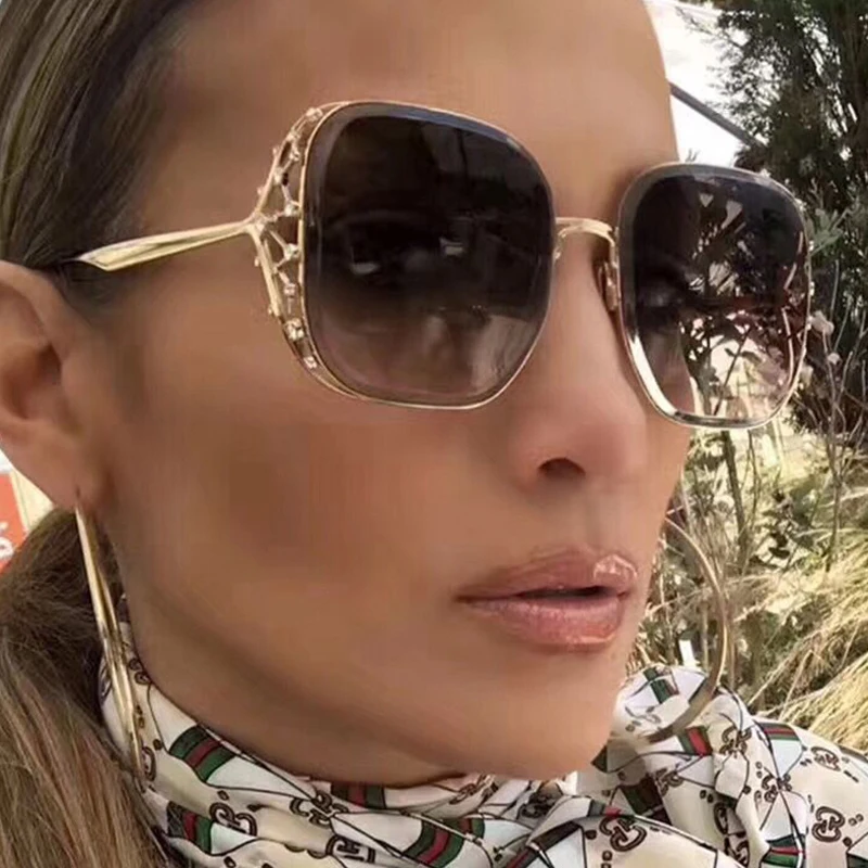 Luxury Designer Diamond Square Sunglasses Women New Oversized Brand Vintage Sunglass Metal Frame Female Mirror Eyewear Oculos
Luxury Designer Diamond Square Sunglasses Women New Oversized Brand Vintage Sunglass Metal Frame Female Mirror Eyewear Oculos