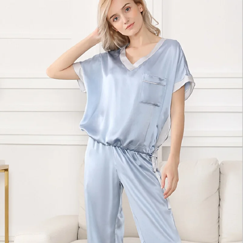 Silk Stain Pajamas Set Plus size Women Sexy Sleepwear Silk Pyjamas V neck Short Sleeve Blue Ladies Sexy Nightwear Sleepwear Set
Silk Stain Pajamas Set Plus size Women Sexy Sleepwear Silk Pyjamas V neck Short Sleeve Blue Ladies Sexy Nightwear Sleepwear Set