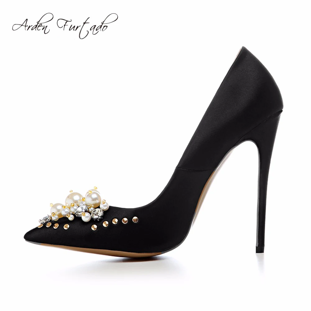 Arden Furtado spring autumn Pearl rivet flower slip on satin sexy high thin heels 12cm pumps party shoes for woman wedding shoes
Arden Furtado spring autumn Pearl rivet flower slip on satin sexy high thin heels 12cm pumps party shoes for woman wedding shoes