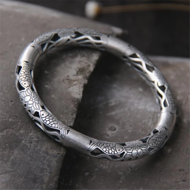 990 Pure Silver Vintage Hollow Fish Lotus Bracelets & Bangles for Women Gift Thai Silver Jewelry High Quality
990 Pure Silver Vintage Hollow Fish Lotus Bracelets & Bangles for Women Gift Thai Silver Jewelry High Quality