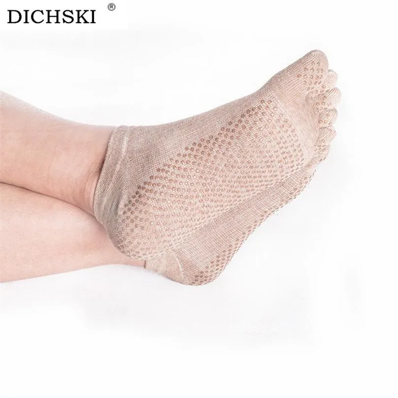 DICHSKI Sports Fitness Yoga Socks Five-toe Anti-skid Breathable Climbing Camping Hiking Running Cycling Yoga Men Dispensing Sock
DICHSKI Sports Fitness Yoga Socks Five-toe Anti-skid Breathable Climbing Camping Hiking Running Cycling Yoga Men Dispensing Sock
