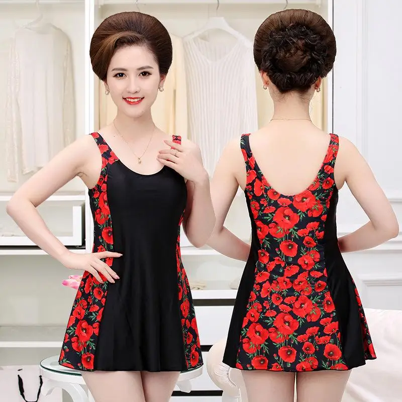 Elderly Mother Conservative Dress Swimming Suit Swimwear Plus Size One Piece Swimsuit Bating Suits - RED
Elderly Mother Conservative Dress Swimming Suit Swimwear Plus Size One Piece Swimsuit Bating Suits - RED