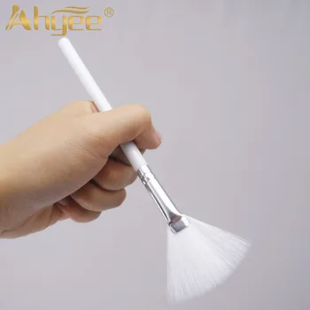 Hot Sale White Mask- Facial Fan Brush with Plastic Long Handle Curved Synthetic Hair Nail DIY Applicator Beauty Tool
Hot Sale White Mask- Facial Fan Brush with Plastic Long Handle Curved Synthetic Hair Nail DIY Applicator Beauty Tool