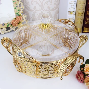 circular 4 compartment The golden fruit stem cells cover of European high-grade candy box creative wedding
circular 4 compartment The golden fruit stem cells cover of European high-grade candy box creative wedding