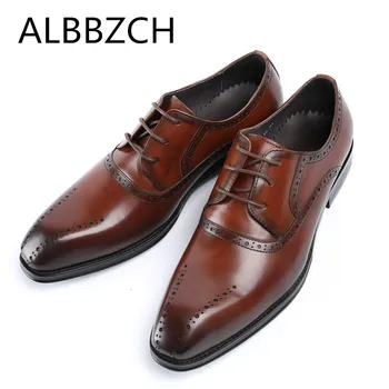 New top cow leather dress shoes men oxfords pointed toe lace fashion carving high grade office work shoes mens wedding shoes
New top cow leather dress shoes men oxfords pointed toe lace fashion carving high grade office work shoes mens wedding shoes