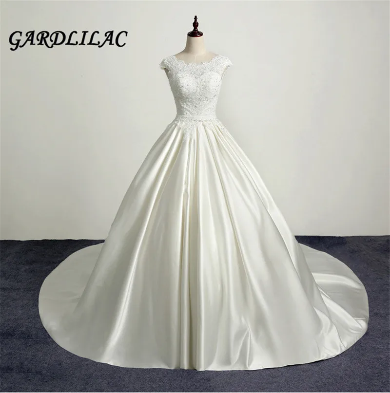 2019 White Ball Gown wedding dresses with lace Women Plus Size for Wedding Bridal Gowns vestidos de 15 anos Sweet 16 Dresses
2019 White Ball Gown wedding dresses with lace Women Plus Size for Wedding Bridal Gowns vestidos de 15 anos Sweet 16 Dresses