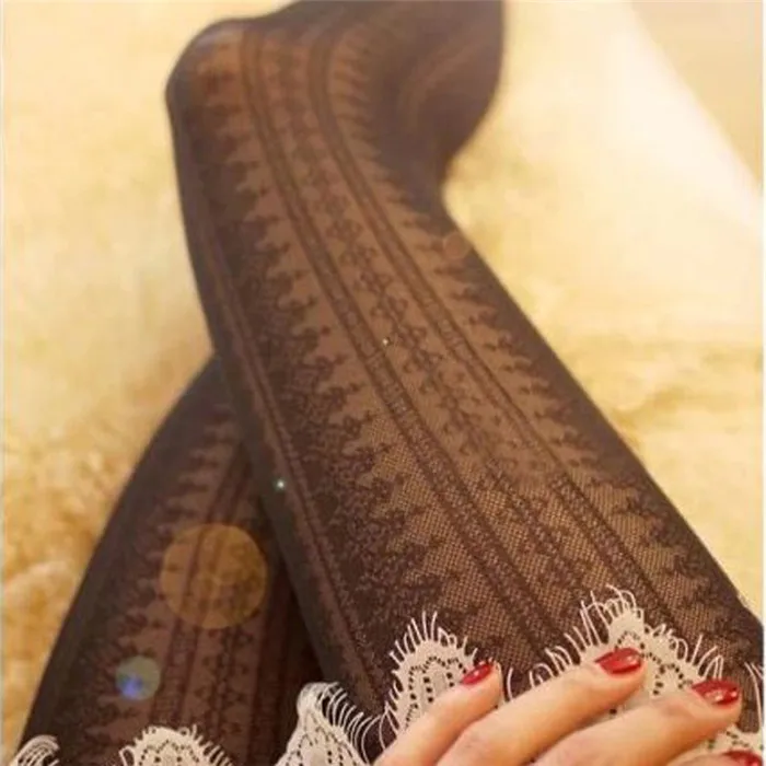 High quality spring and summer vertical stripes jacquard pantyhose black stockings female Girls backing tights pantyhose
High quality spring and summer vertical stripes jacquard pantyhose black stockings female Girls backing tights pantyhose